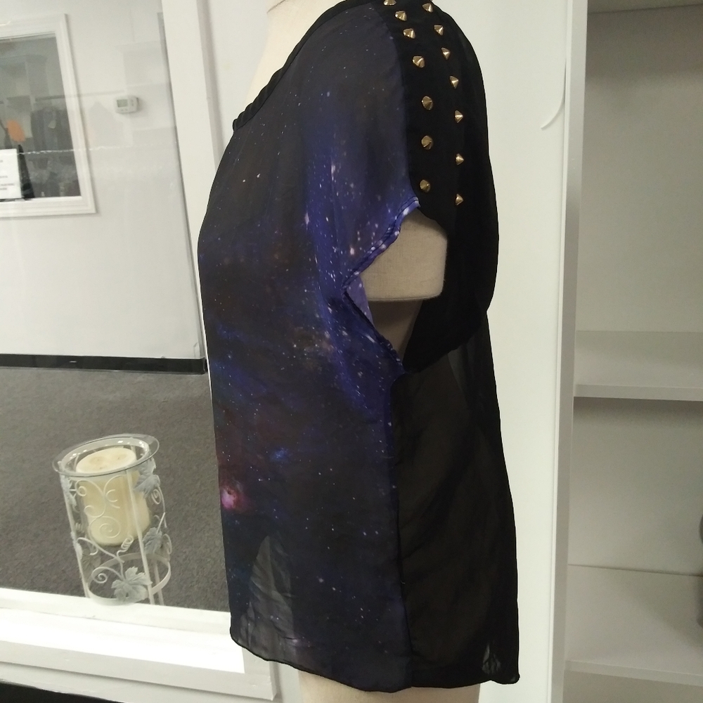 Blouse - Picture 2 of 4